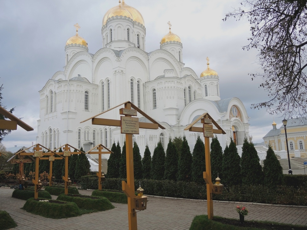 Дивеево монастырь сколько ехать. Кутузовский скит Серафимо-Дивеевского монастыря. Подворье Серафимо-Дивеевского монастыря в Москве. Пилигрим Дивеево.